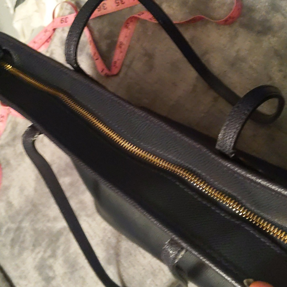 Coach Navy Blue Tote bag with gold hardware - Picture 13 of 13